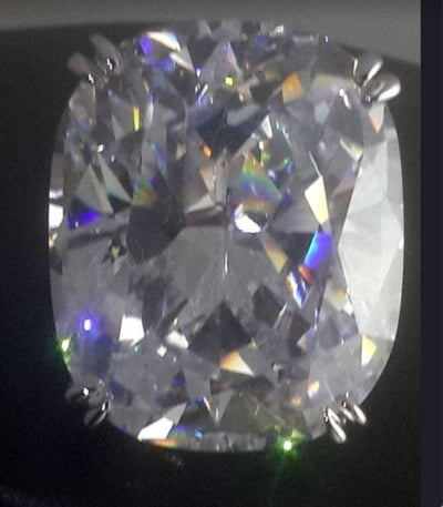 Inlaid White Square Diamond