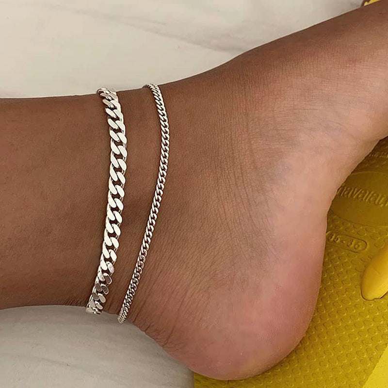 Fashion simple chain double-circle silver anklet on woman's ankle