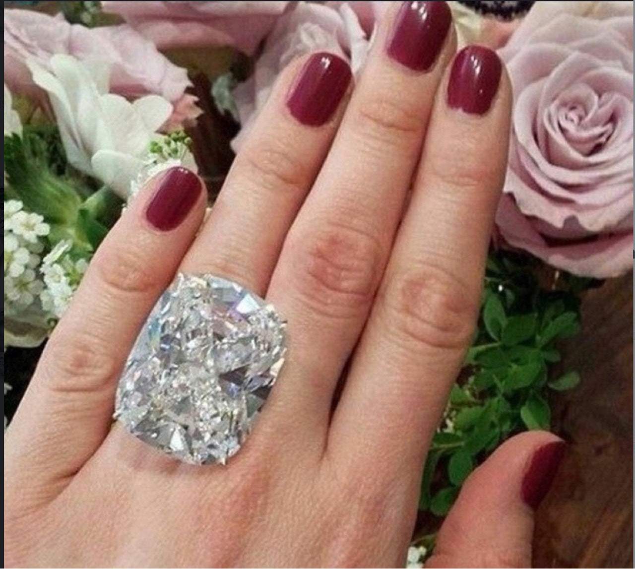 Inlaid White Square Diamond