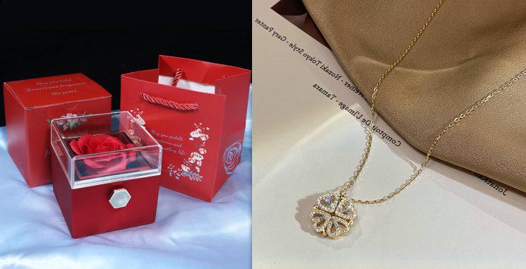 Retro magnetic folding heart